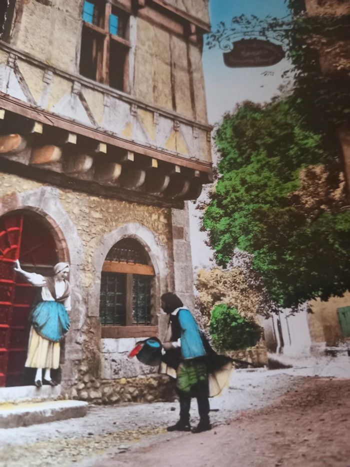 Carte postale de Pérouges la cité médiévale - photo numéro 2
