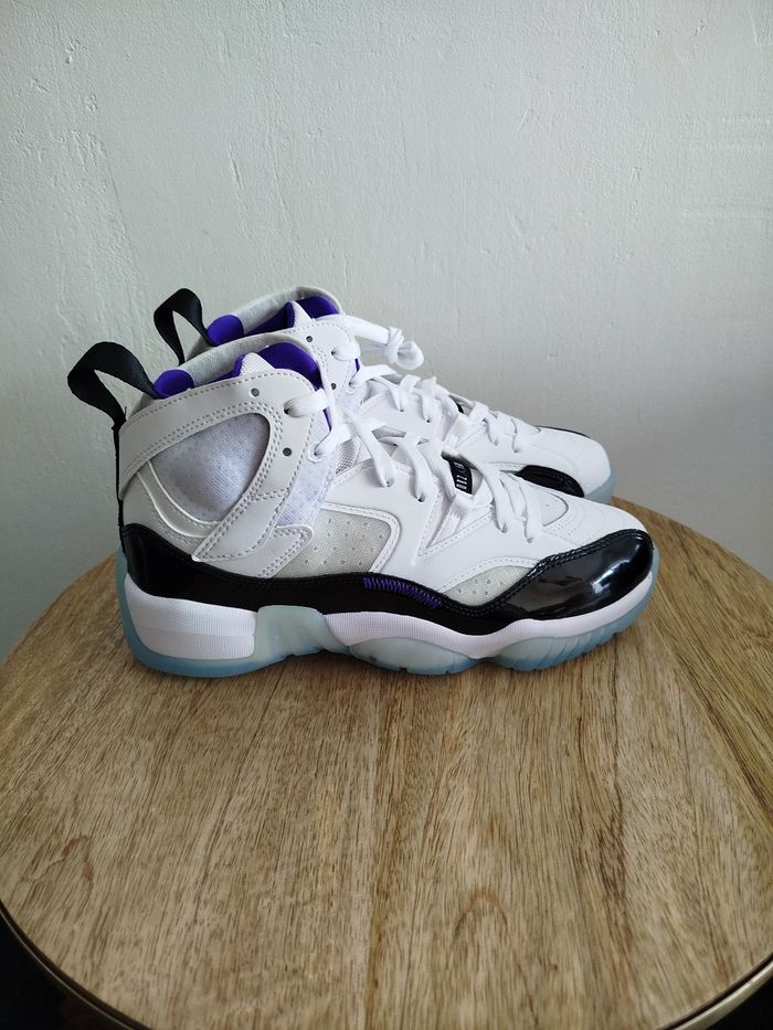 Baskets Nike T 38,5 - photo numéro 6