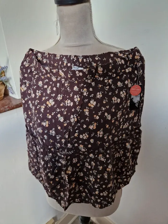 Jupe fleurie ardene taille M marron neuve avec étiquette