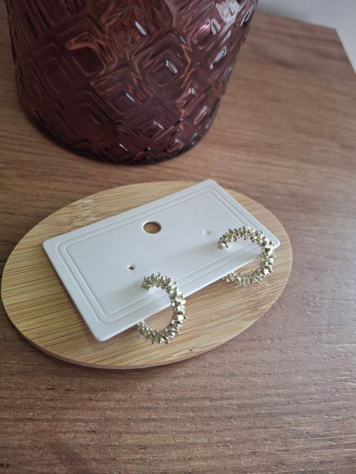 Créoles argentées brillantes élégantes Neuves - photo numéro 4