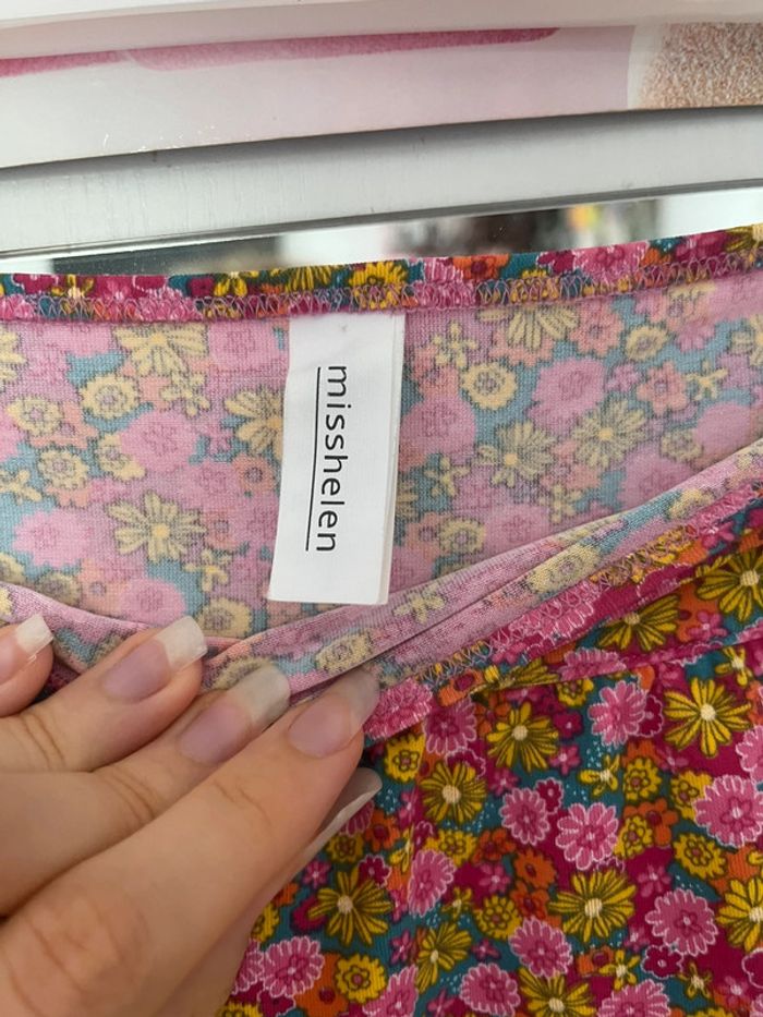 Jupe courte à volant, motif fleuri (rose,orange,jaune,violet), 40/42, misshelen - photo numéro 4