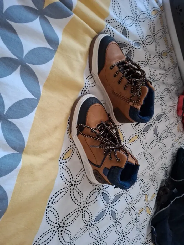 Chaussure basket 29