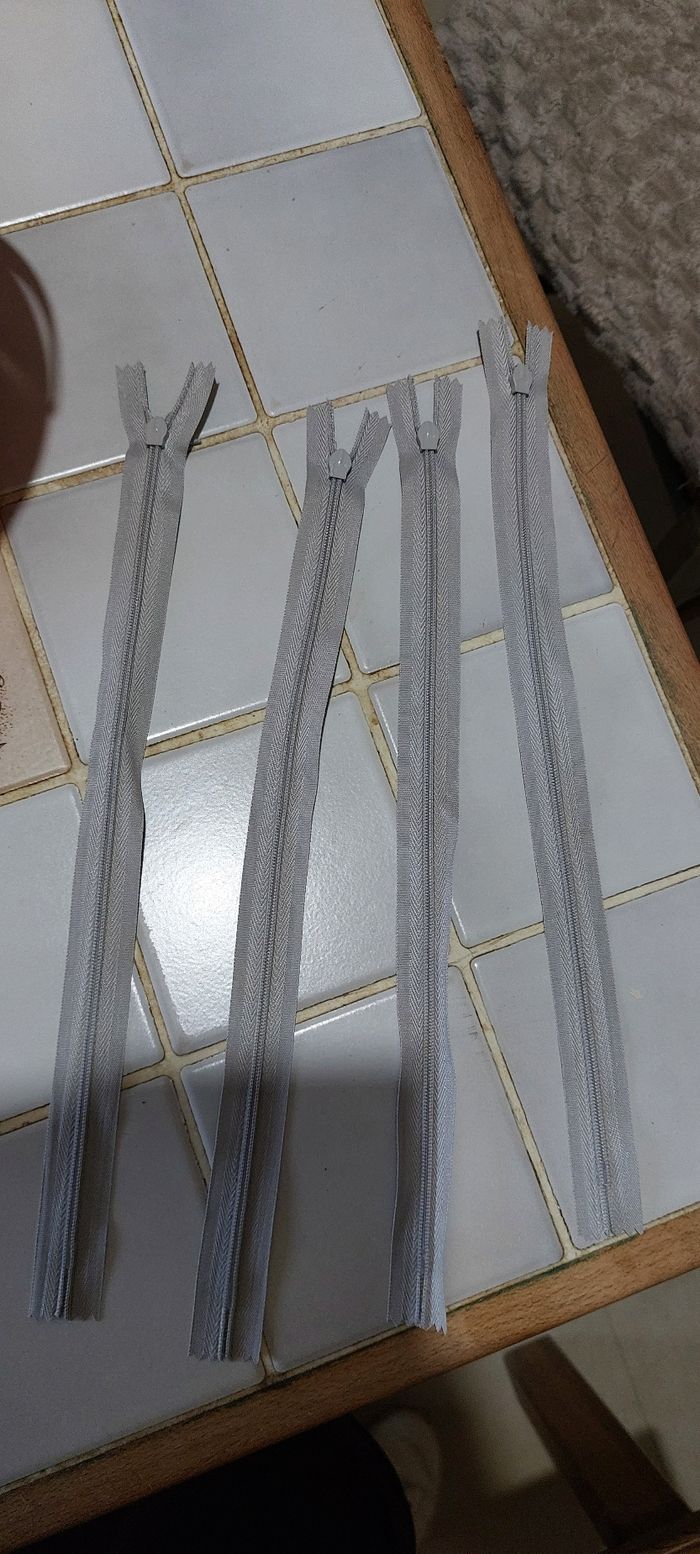 Fermeture éclair grise - photo numéro 9