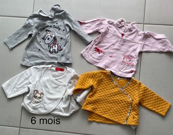 Pull taille 6 mois