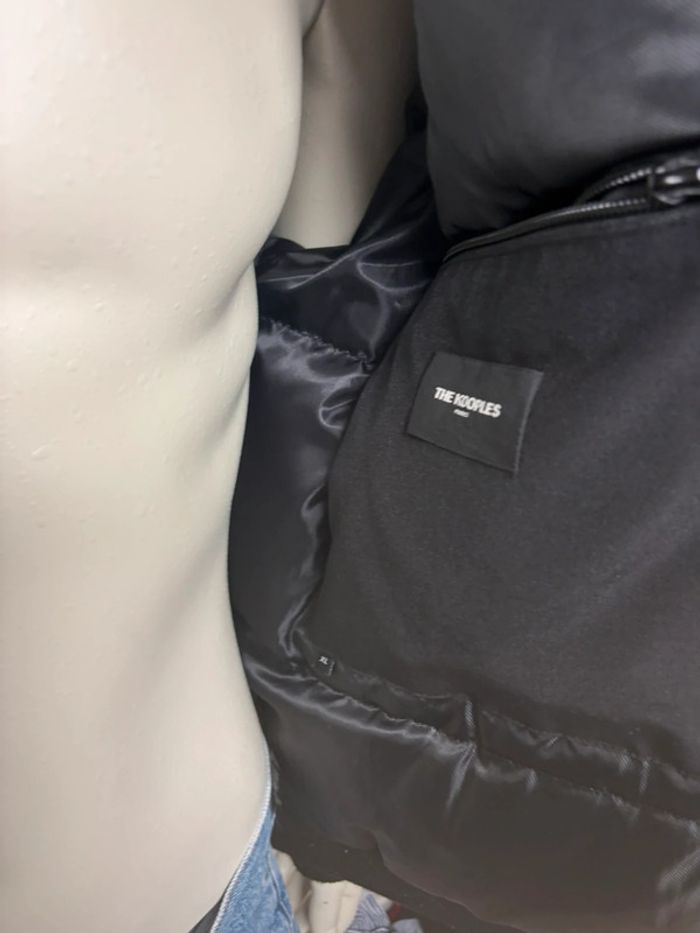 Doudoune neuve The Kooples noire avec capuche en fausse fourrure – Taille XL - photo numéro 15
