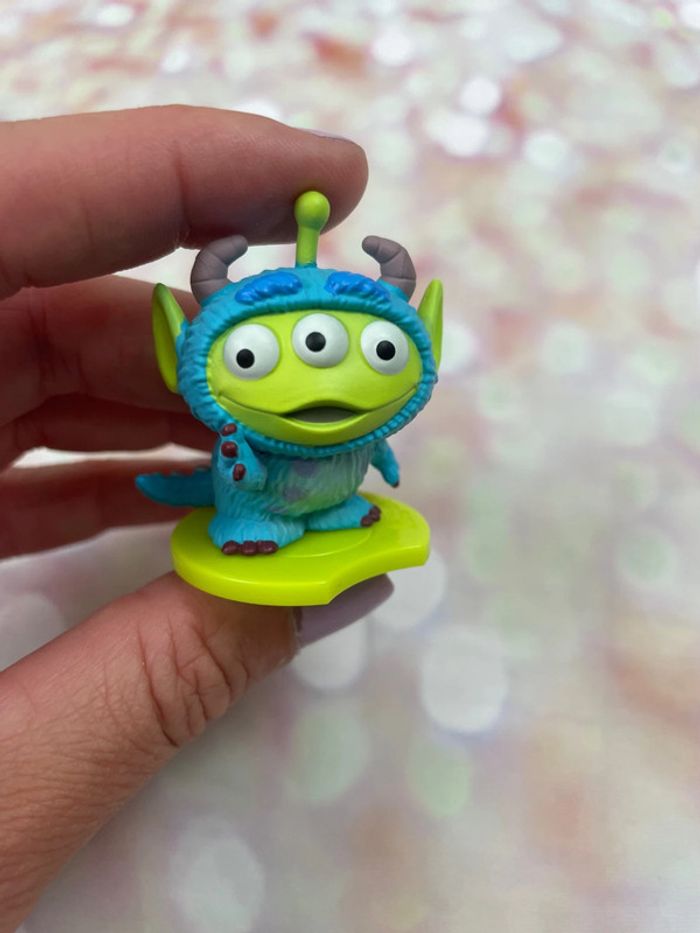 Figurine Disney Japon Alien Toy Story x Sully montres et compagnie