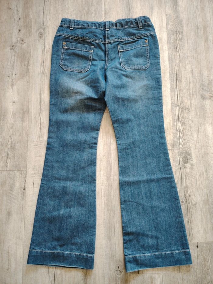Jeans pattes d'éléphant - photo numéro 4