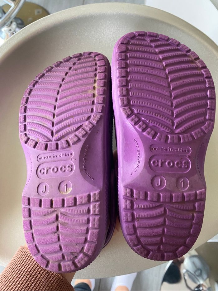 Crocs 32/33 - photo numéro 3