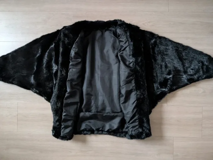 Manteau vintage en fourrure - photo numéro 9