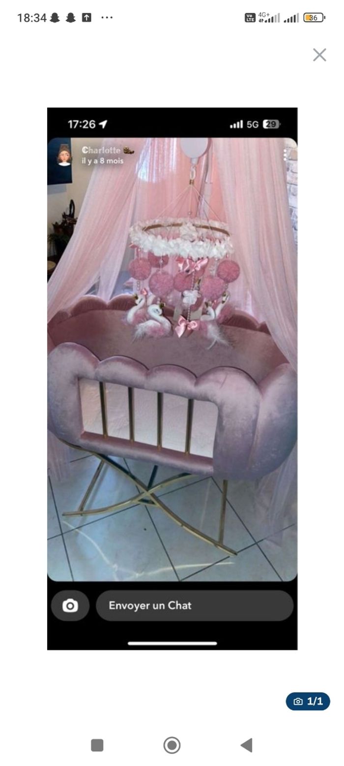 Berceau nuage rose