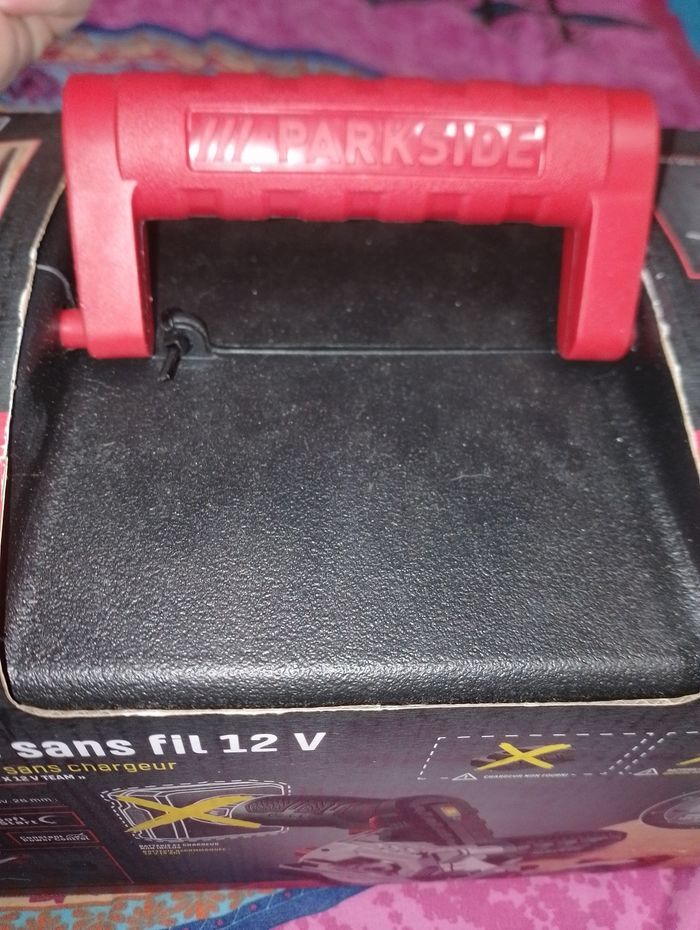 Scie circulaire sans fil 12V sans fil neuve - photo numéro 5
