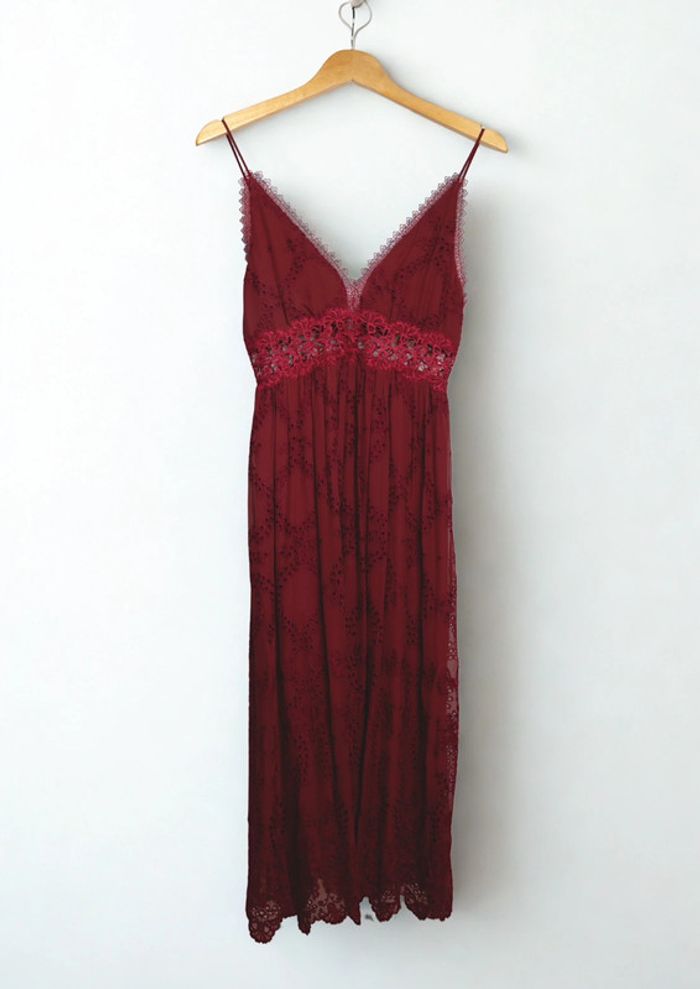 Robe rouge en broderie anglaise et dentelle• Red eyelet lace dress Zimmermann Taille 34 - photo numéro 2