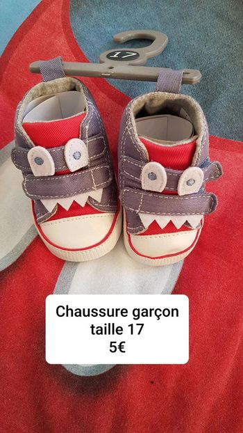 Chaussures bébé garçon neuve taille 17