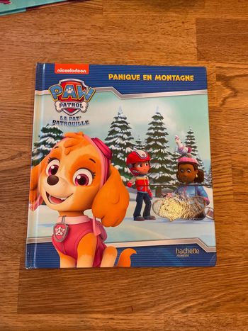 Livre Panique en montagne de la Pat Patrouille Paw Patrol