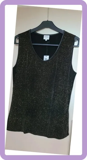 Magnifique top Armani Collezioni, taille 46, neuf