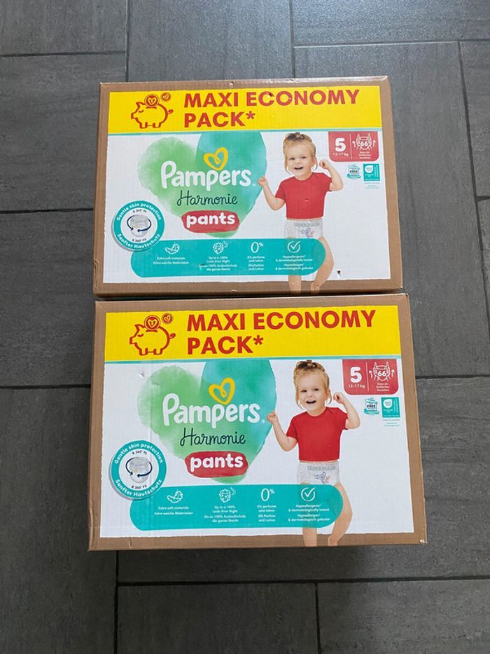 132 couches Pampers Pants harmonie Taille 5 T5