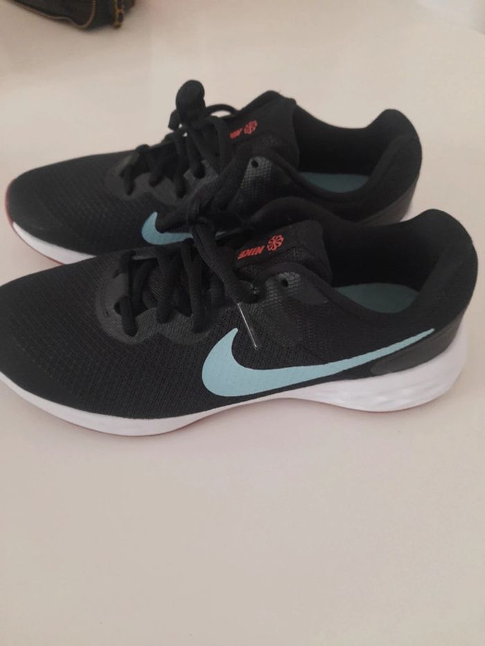 Basket Nike taille 38