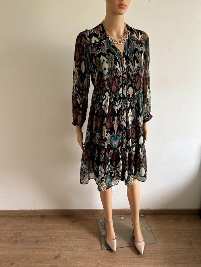 Robe imprimée avec manches 3/4 Naf Naf taille 40 jamais portée - photo numéro 4
