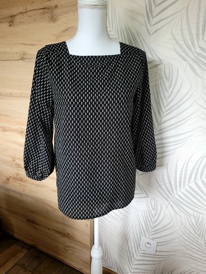 Blouse taille M noir et blanche grise