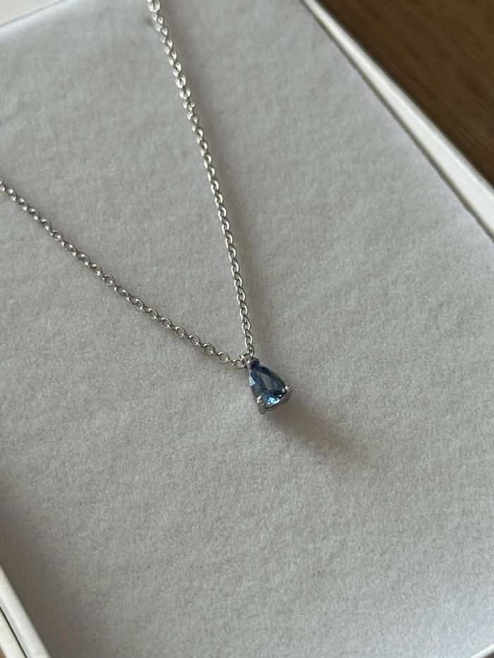 Collier bleu - photo numéro 2