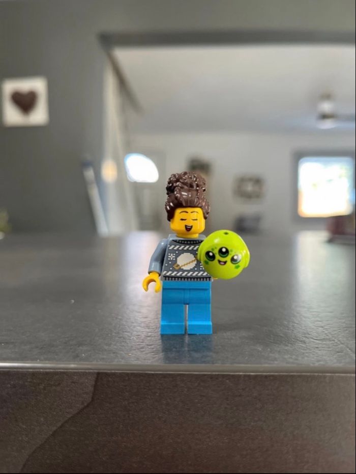 Figurine lego Noël avec extraterrestre