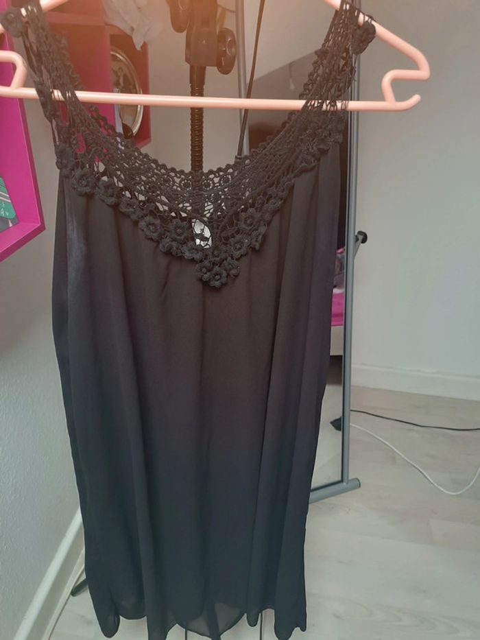 Robe noir taille M/L - photo numéro 2