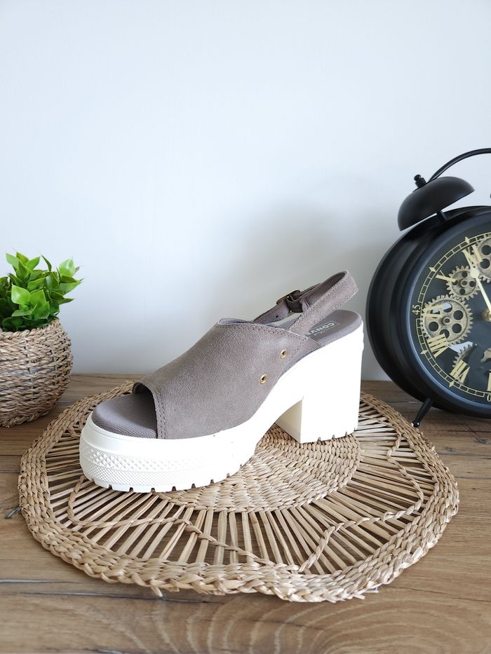 Sandales à talons compensés en daim Taupe Converse Pointure 42 - photo numéro 3