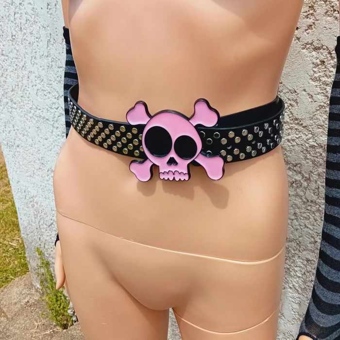 Ceinture Rock Glam – Boucle Crâne Rose & Clous Argentés - photo numéro 2