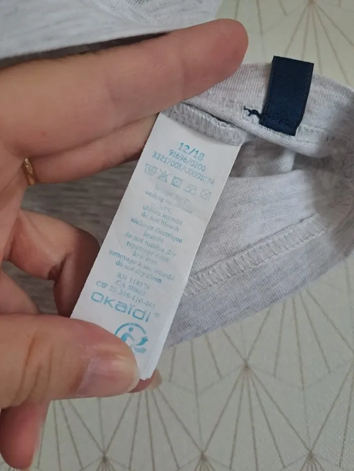 T-shirt garçon Okaïdi gris 2 ans tbe - photo numéro 5