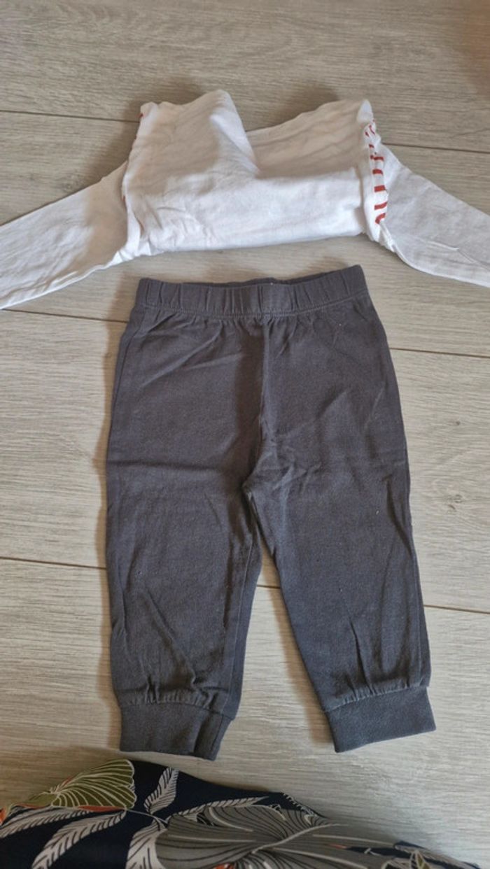 Ensemble 6 mois - photo numéro 2