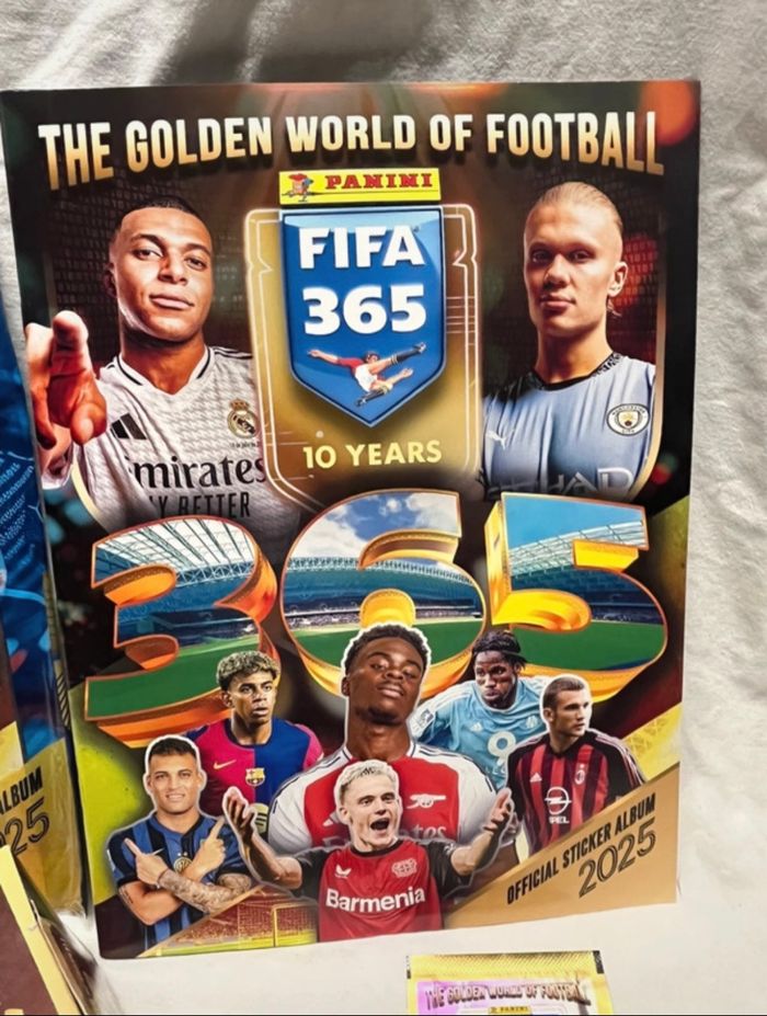 Kit Panini stickers Foot FIFA 365 10 ANS 2025 neuf scellé - photo numéro 3