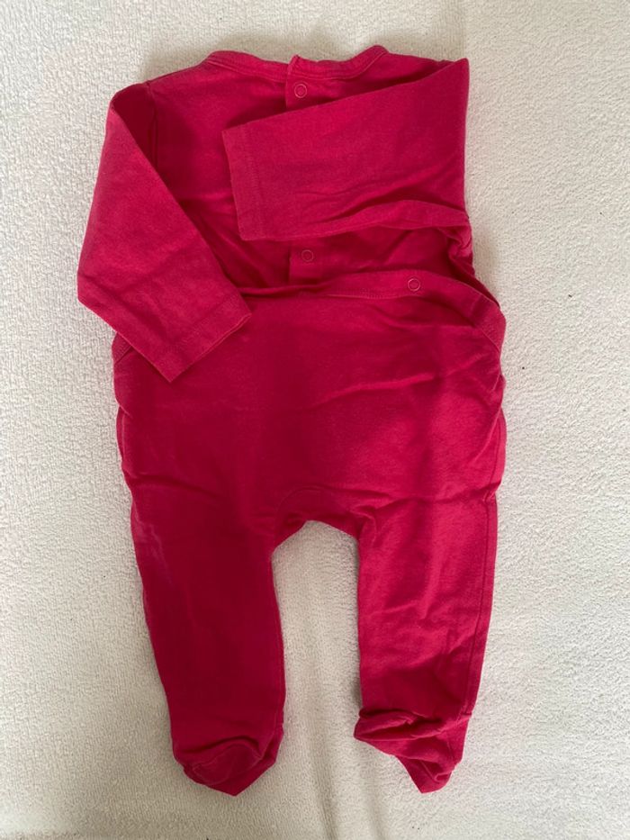 Pyjama 3 mois. - photo numéro 2