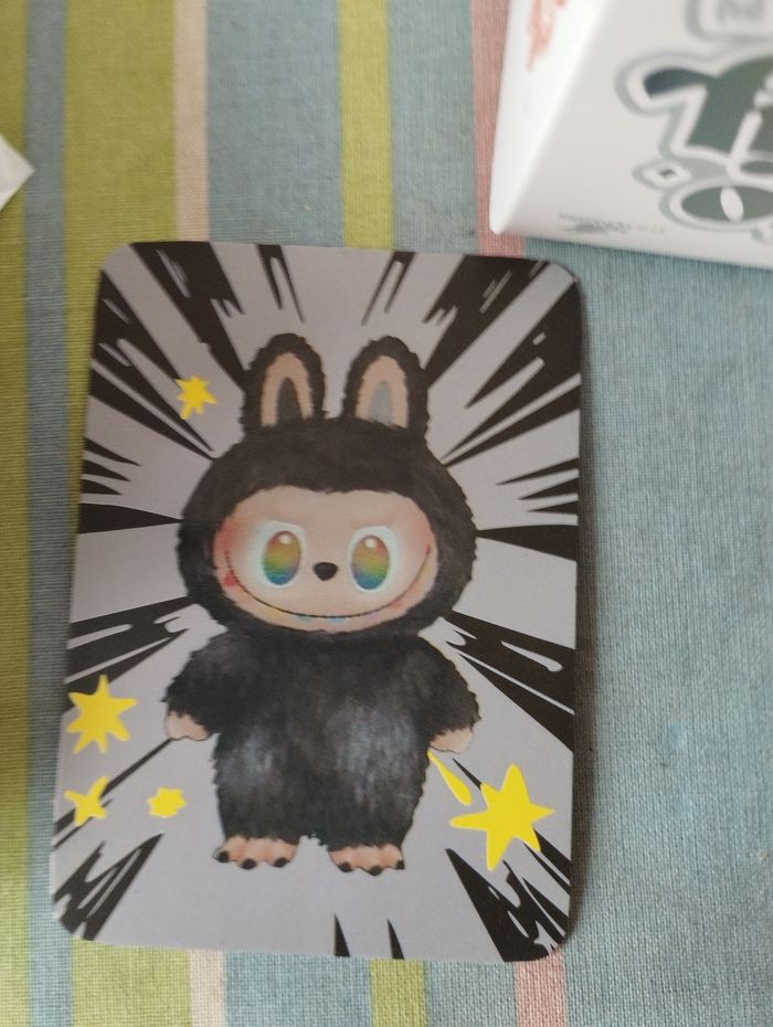 Labubu Big into Energy V3 rare Secret - photo numéro 5