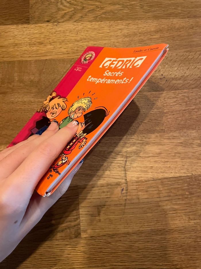 Livre La bibliothèque Rose Cédric Sacrés tempéraments ! - photo numéro 4