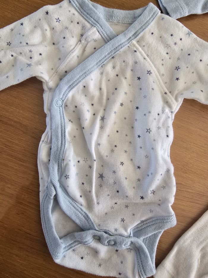 Lot body + 2 gilets naissance - photo numéro 6