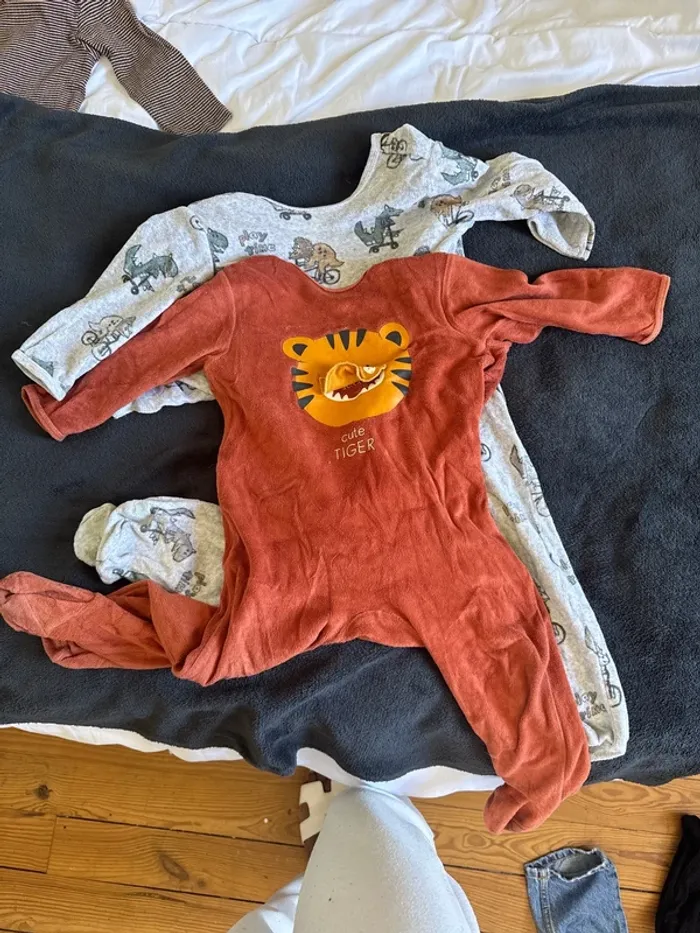 Lot de 2 Pyjama Kiabi 24 mois