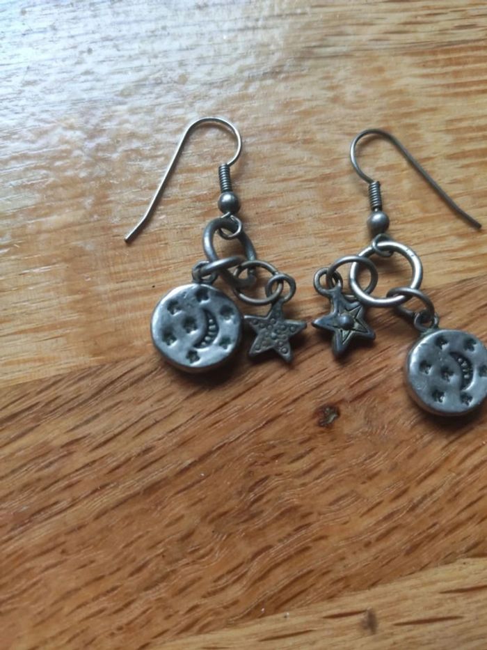 Boucle d'oreilles lune et étoile argenté - photo numéro 2