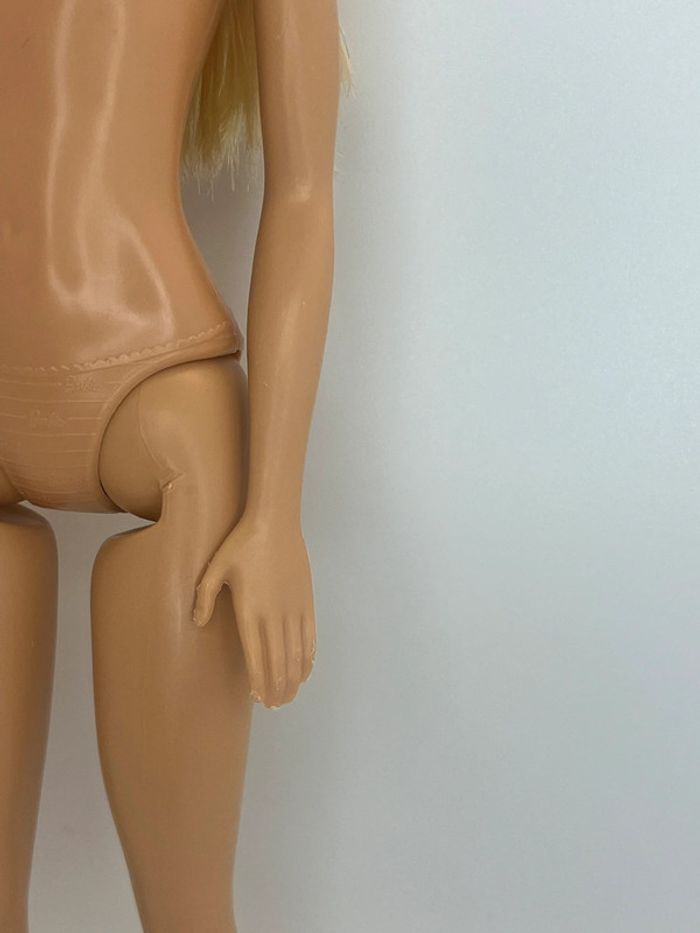 Barbie Glitz 60th Anniversary Doll - photo numéro 3