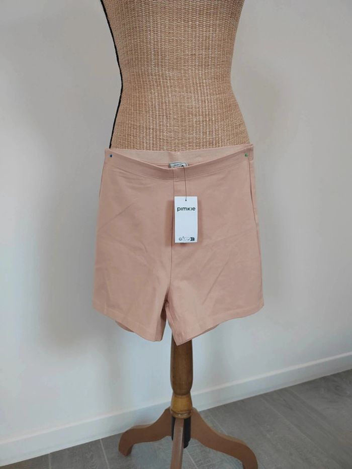 Shorty gainant Pimkie
Taille S
Couleur chair
Idéal pour amincir la silhouette neuf