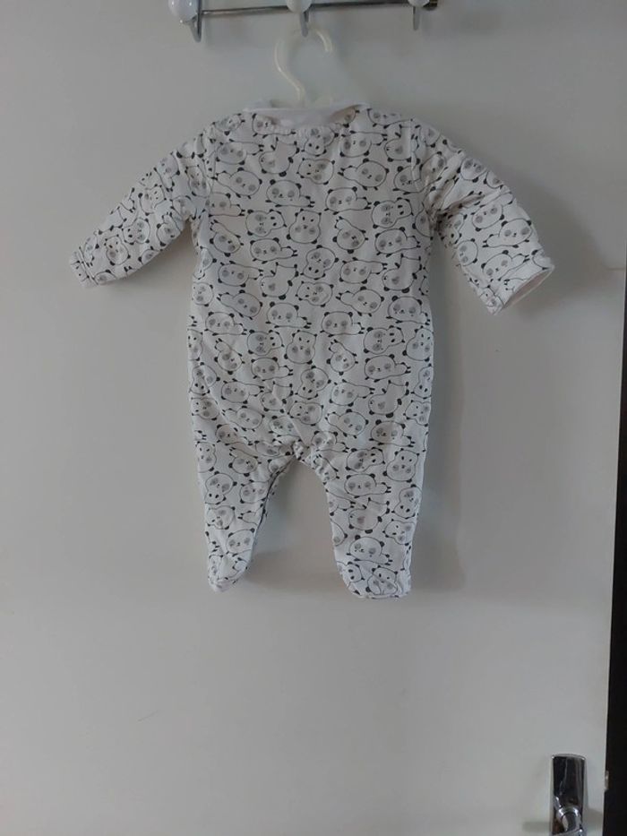 Pyjama 6mois - photo numéro 2