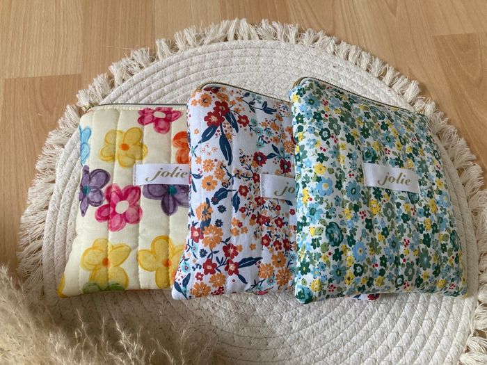 Lot de 5 lingettes démaquillantes avec pochette. - photo numéro 6