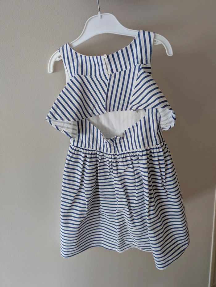 Robe été Zara 7 ans 122cm - photo numéro 2