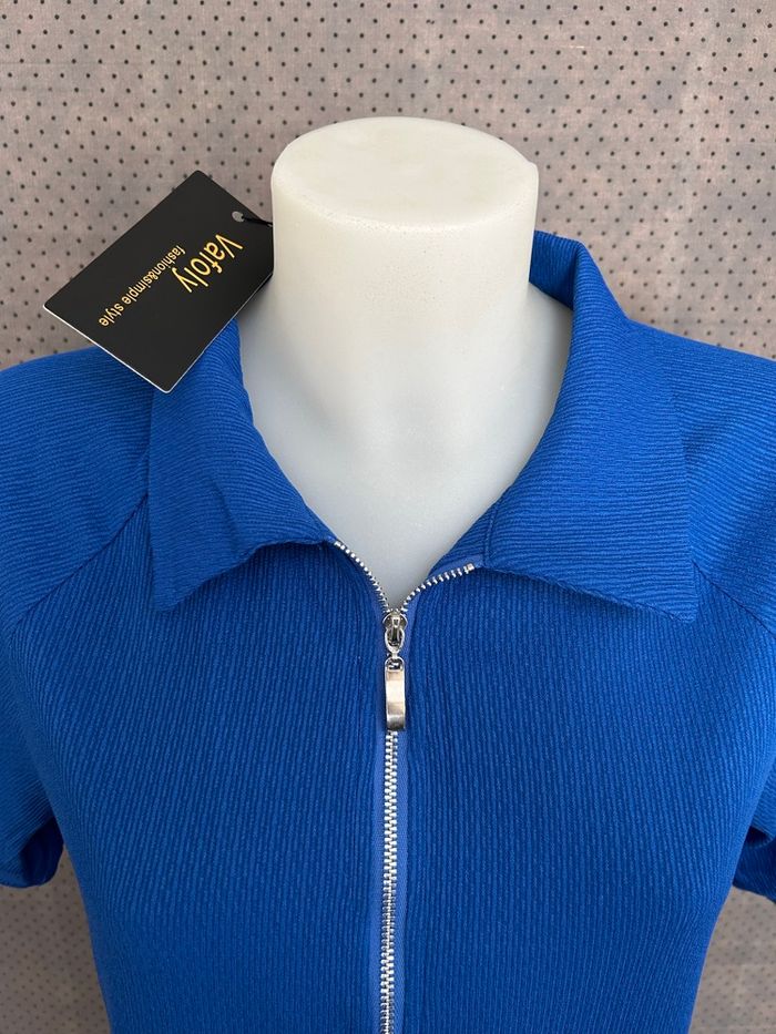 T-shirt a manches courtes couleur bleu - photo numéro 2