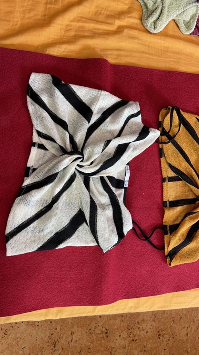 Lot de 2 top neufs  jamais  portés taille S/M/L - photo numéro 2