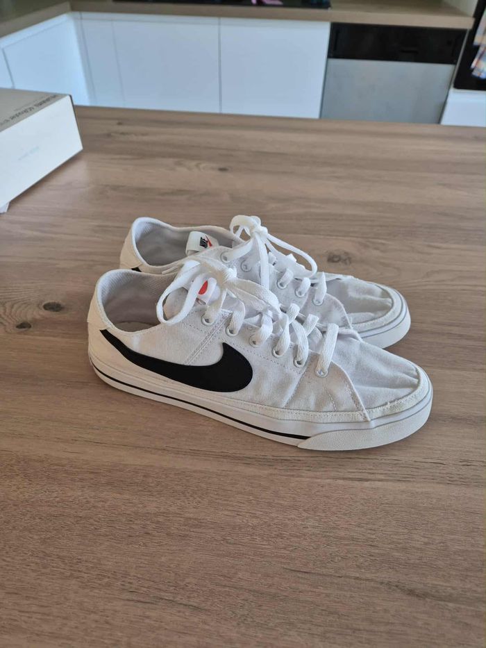 Basket en toile Nike Court Legacy