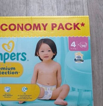 1 maxi pack Pampers premium protection taille 4 