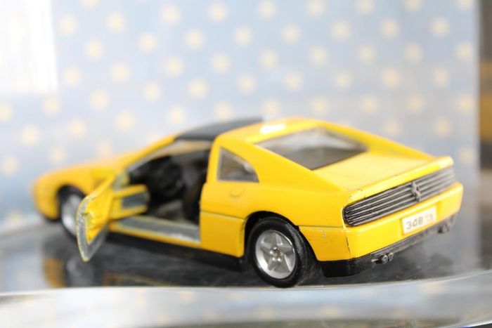 Maisto Ferrari 348 TS - photo numéro 3