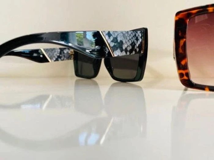 Lot de deux lunettes de soleil marron et noir UV protection catégorie 3 - photo numéro 4