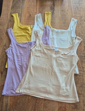 Lot de débardeurs femme 40