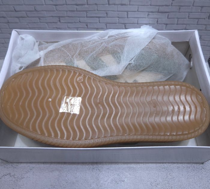 Baskets en toile Kaki et Beige - Style Rétro - Neuves - Taille 39 - photo numéro 7